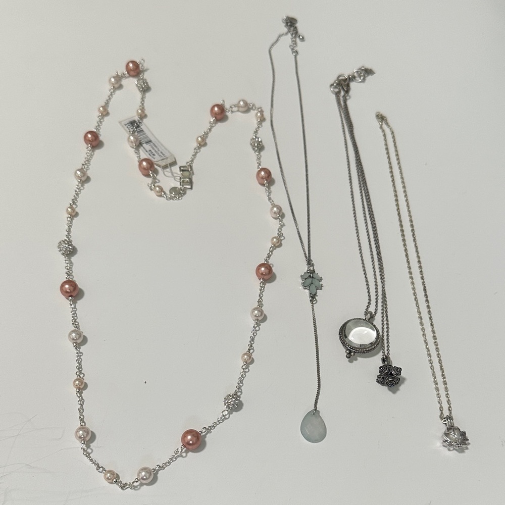 🌴 Bundle of 4 Necklaces (DownEast/Lucky/Charming Charlie)